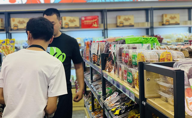 多種零食店加盟營銷方式，怡佳仁助力創業者們成功創業