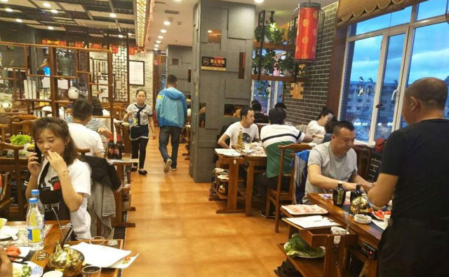 墊江開(kāi)火鍋店，如何做好戶(hù)外宣傳？