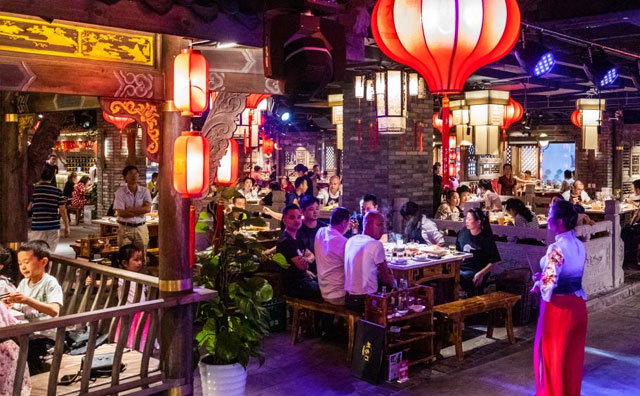 開火鍋店，店長如何管理員工？