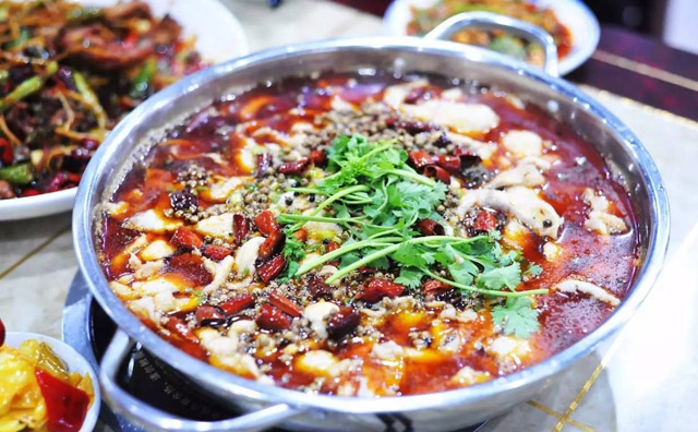 做冷鍋魚一般用什么魚，做冷鍋魚用火鍋底料嗎