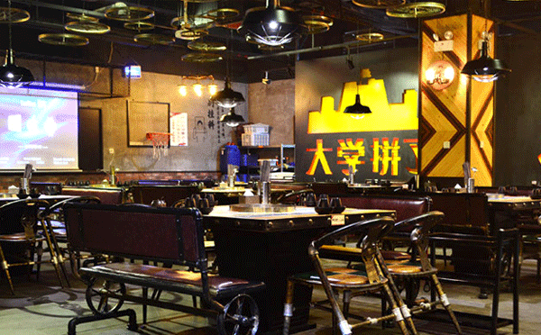 紅色經典主題餐廳加盟-不掛科老火鍋