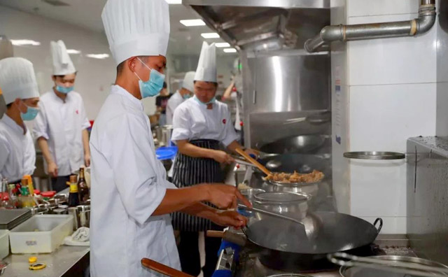 一頓年夜團(tuán)圓飯，800萬廚師都懂的心酸！
