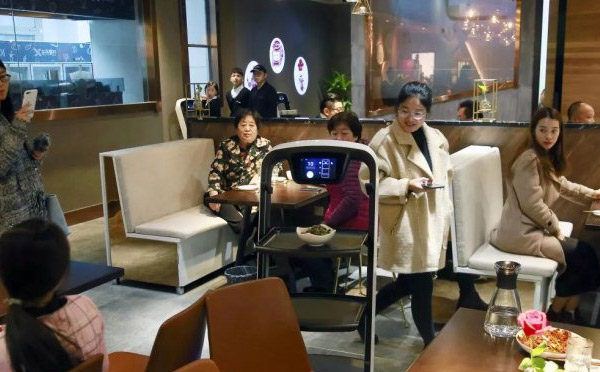 京東開了家X未來餐廳，除了機(jī)器人炒菜還能干什么