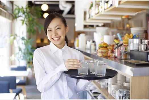 究竟如何聘用好的穩定的餐廳服務員