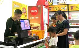 熱潮中的怡佳仁零食店加盟項目，三大優勢說服你