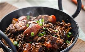 做餐飲，加減法都算不好，你不虧誰虧